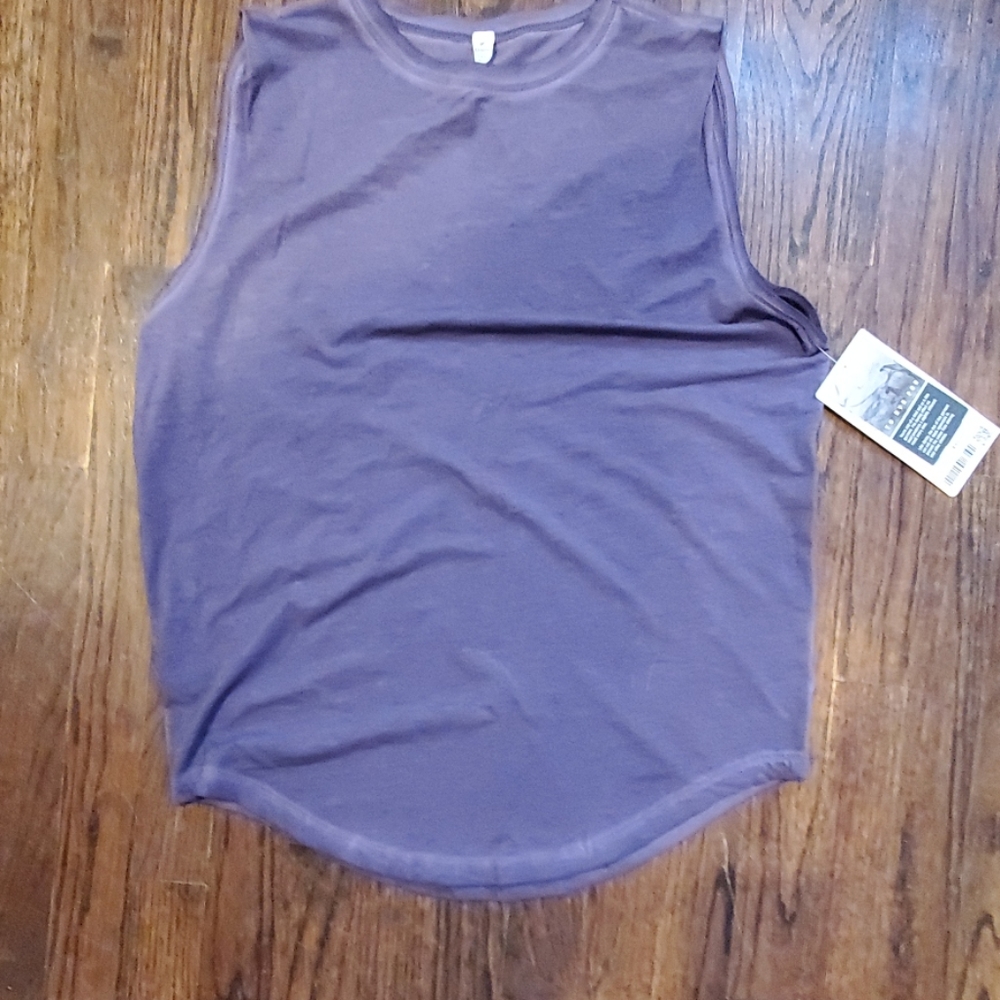 Lululemon muscle tank